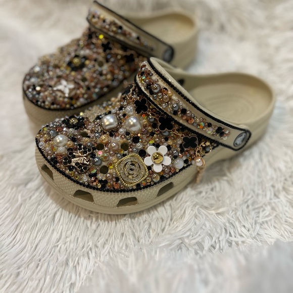 Crocs - Picture 5 of 6